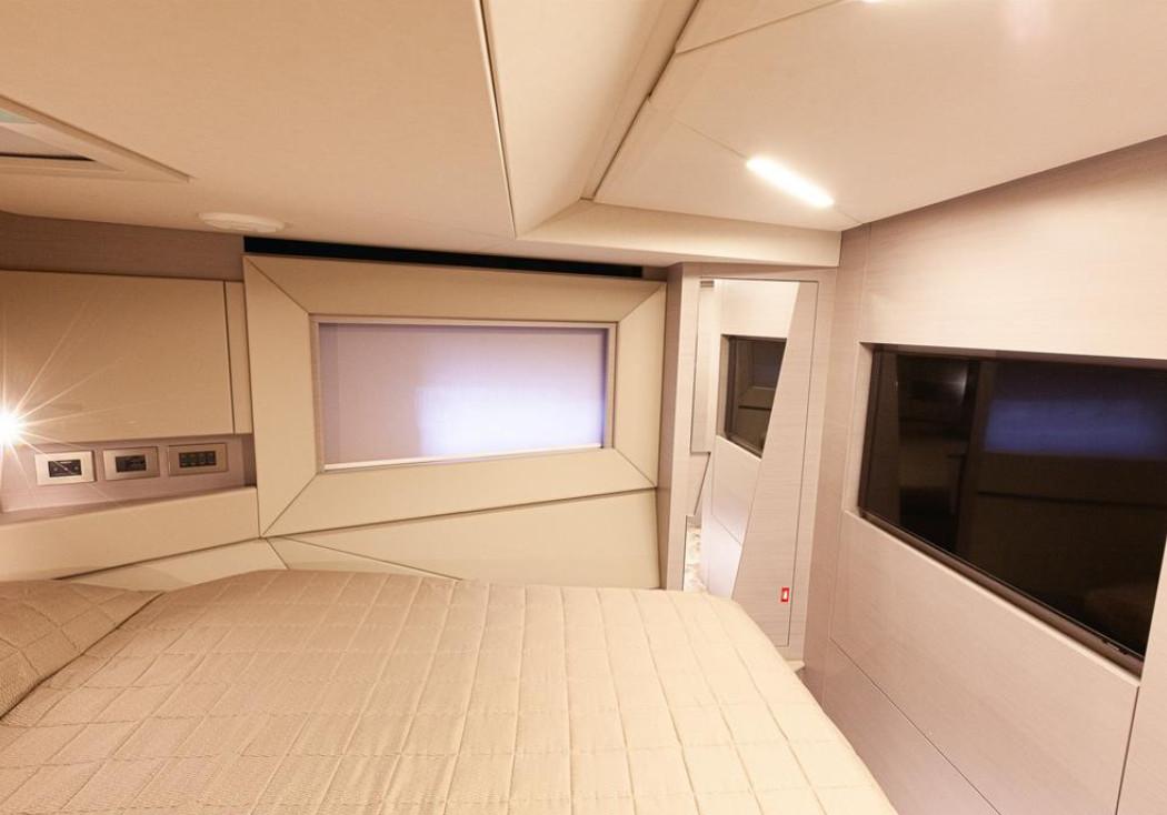 foto: 20 Pershing 7 X