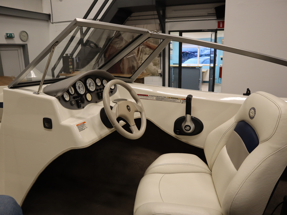 foto: 37 Stingray 195RX