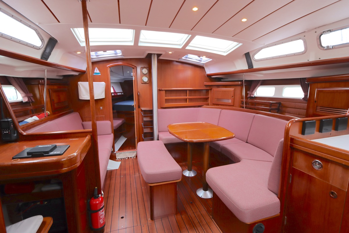 foto: 75 Beneteau Oceanis 423 Clipper 