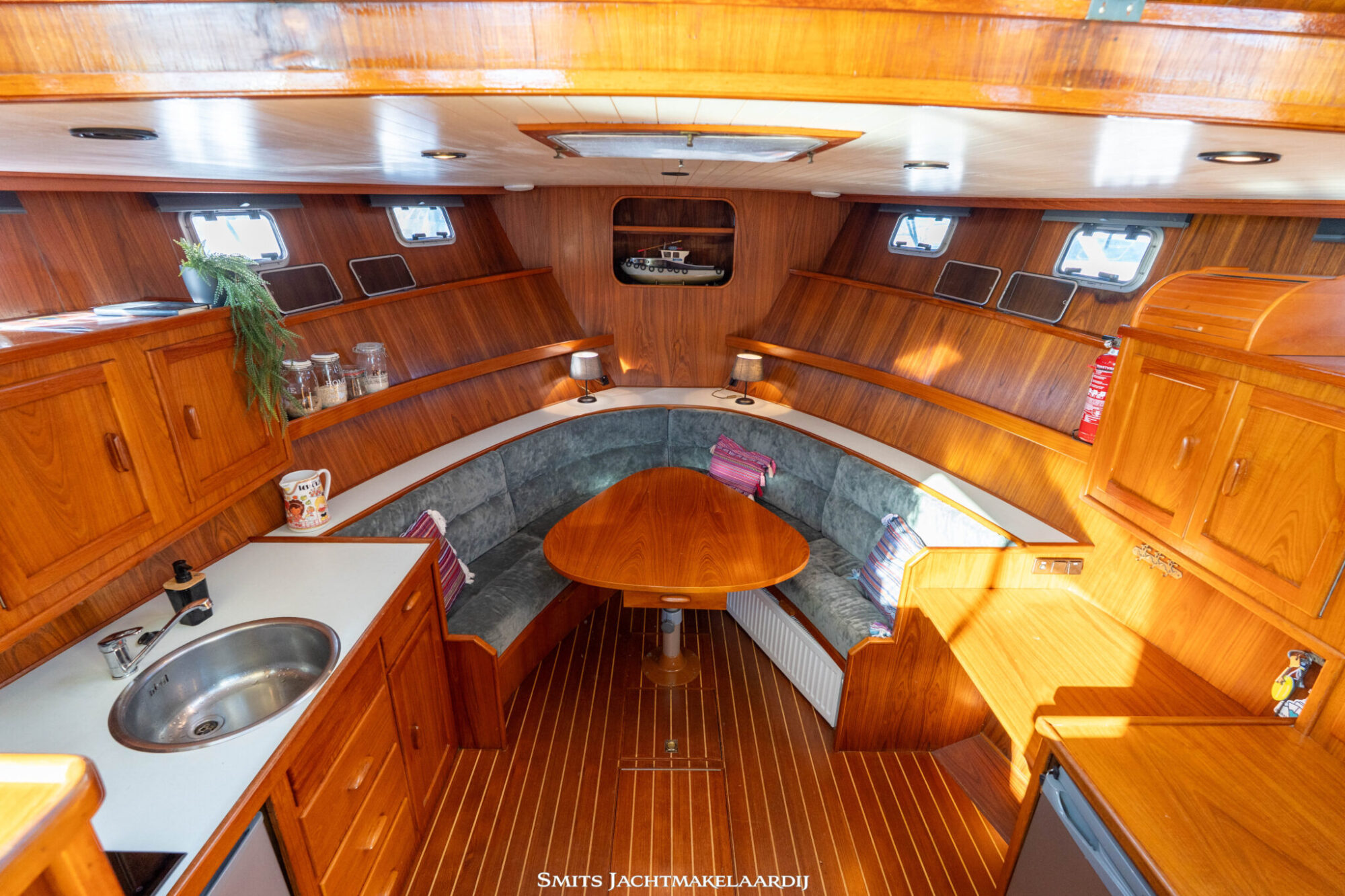 foto: 37 MMS MMS Bakdekkruiser 12.00 AK Cabrio