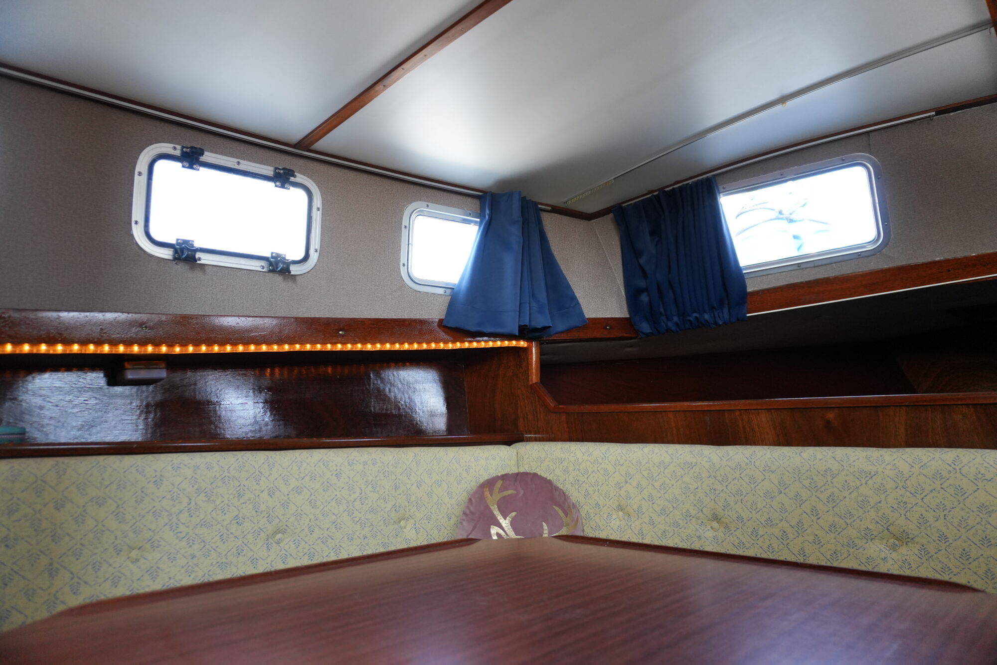 foto: 74 Curtevenne Curtevenne 10.50 AK Cabrio