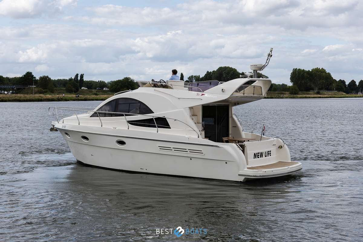 foto: 47 Rodman R-38
