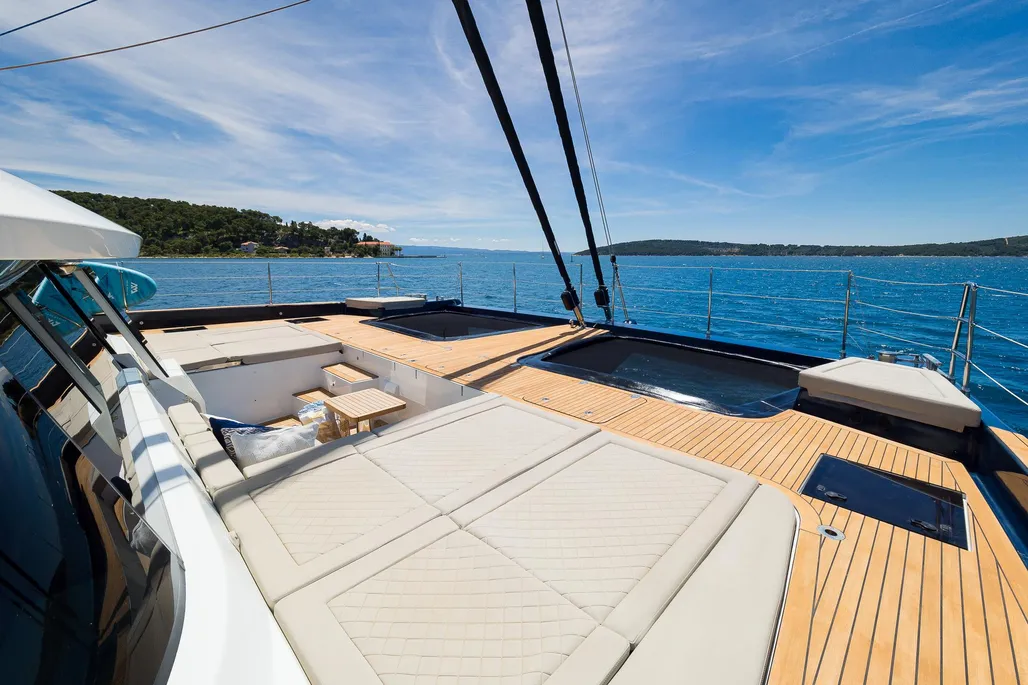 foto: 81 Sunreef 60 Dessus
