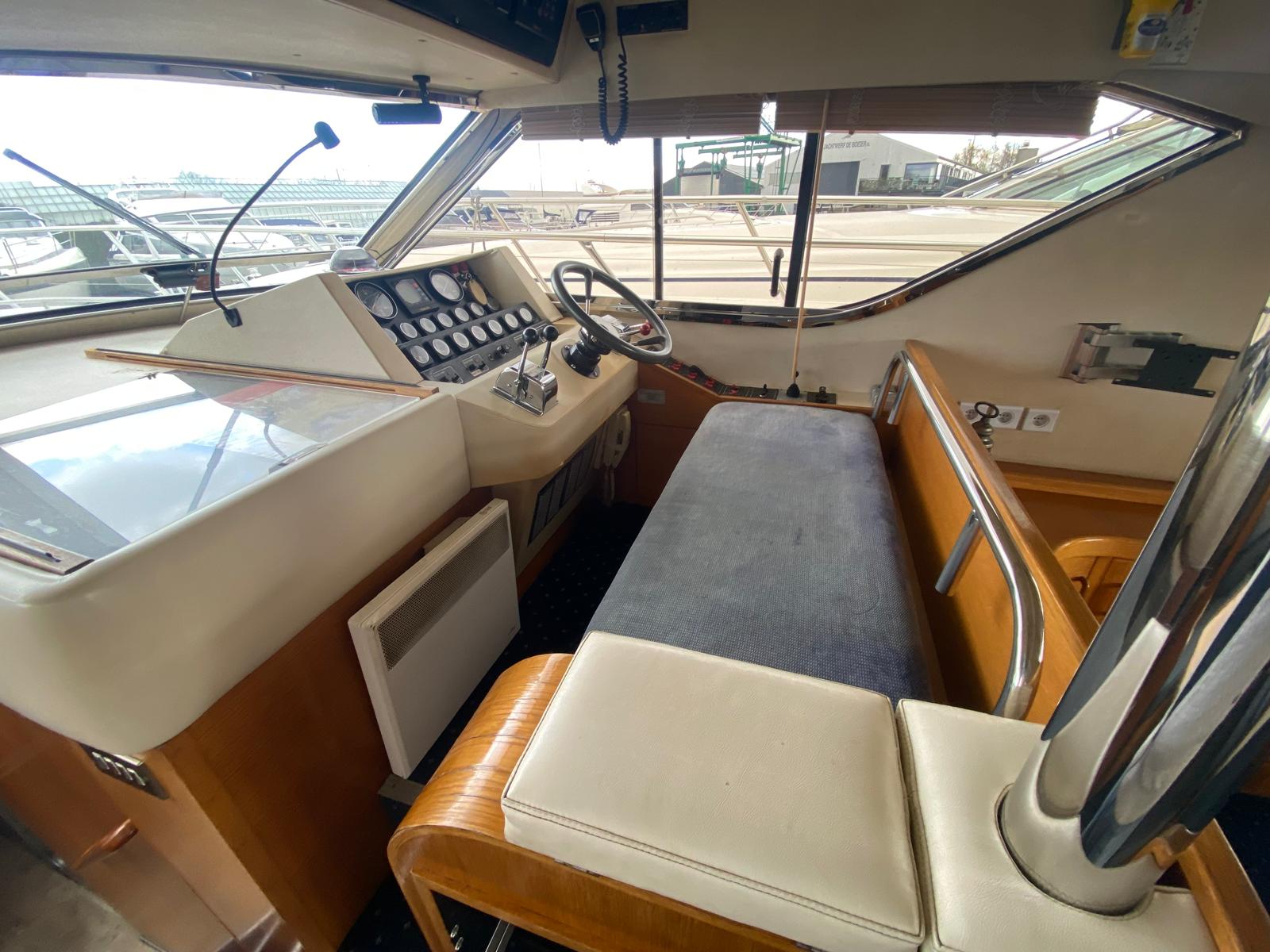 foto: 31 Princess 55 Fly