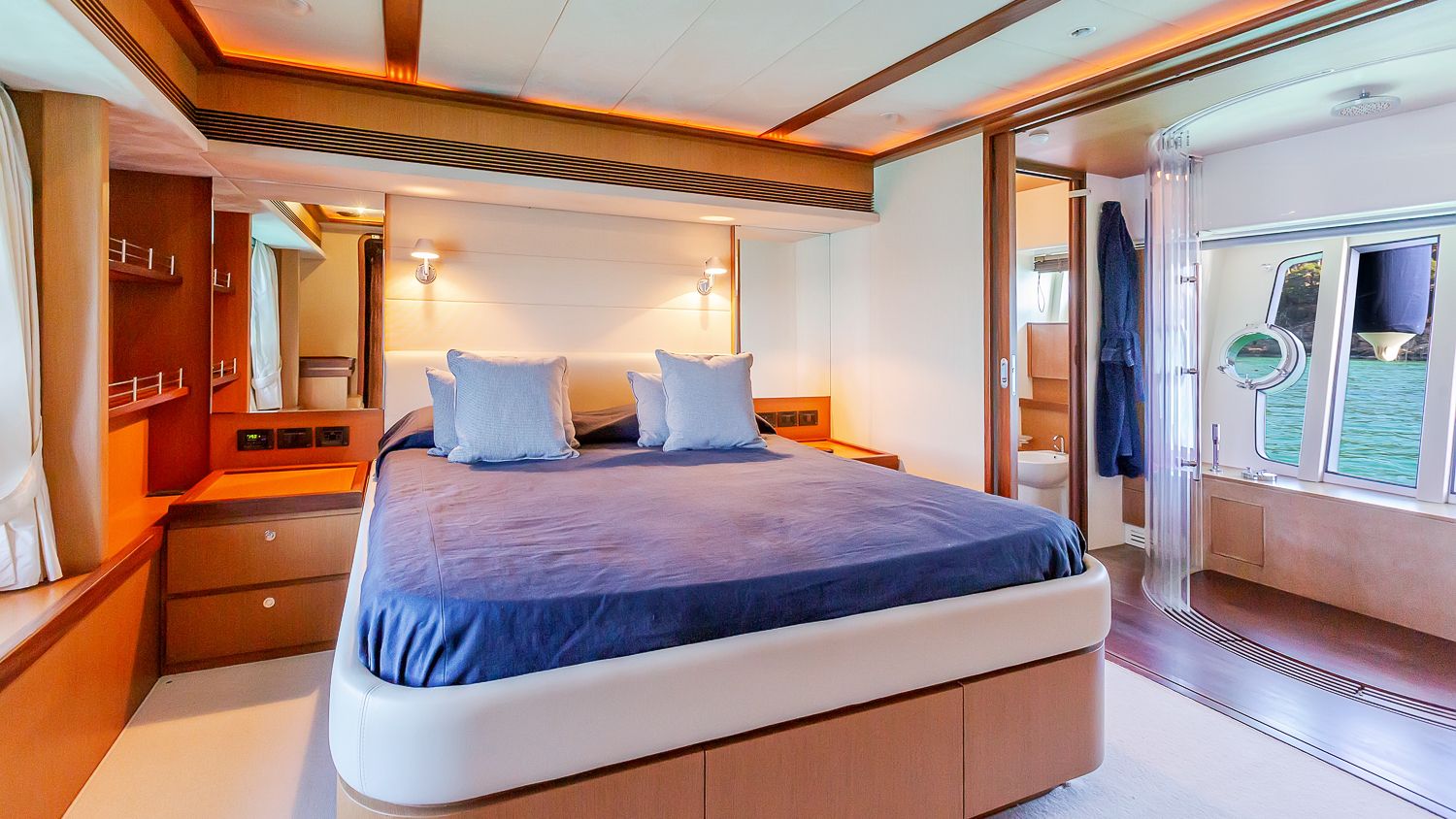 foto: 17 Ferretti  731