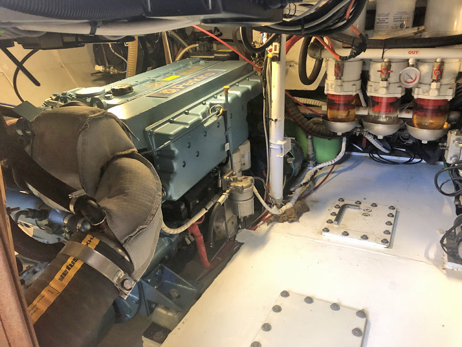 foto: 61 Trawlerjacht 48, zeegaand