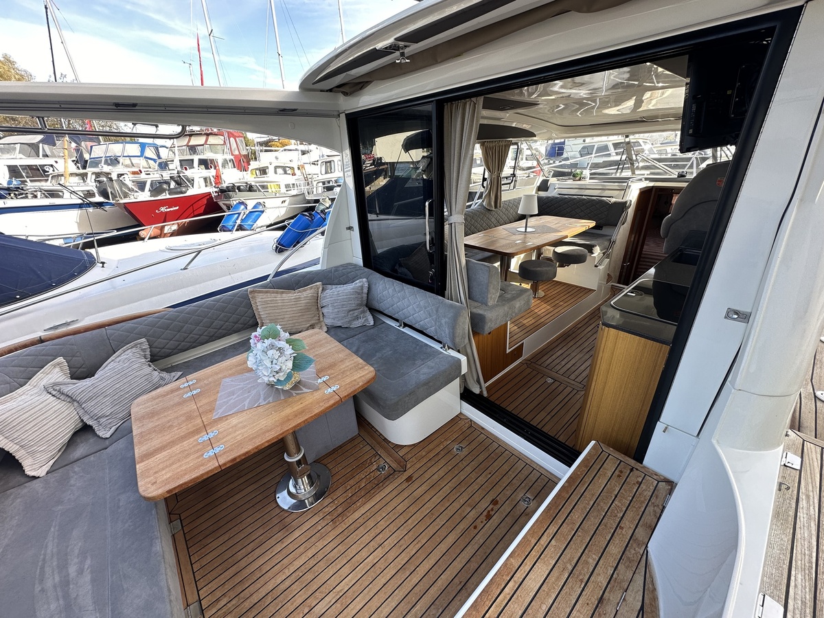 foto: 46 Marex 375