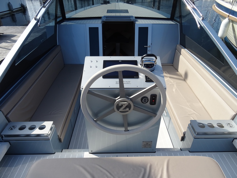 foto: 40 Zinder 990 Hybrid