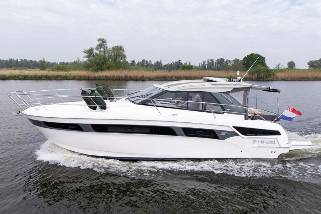 foto: 66 Bavaria S 40 HT