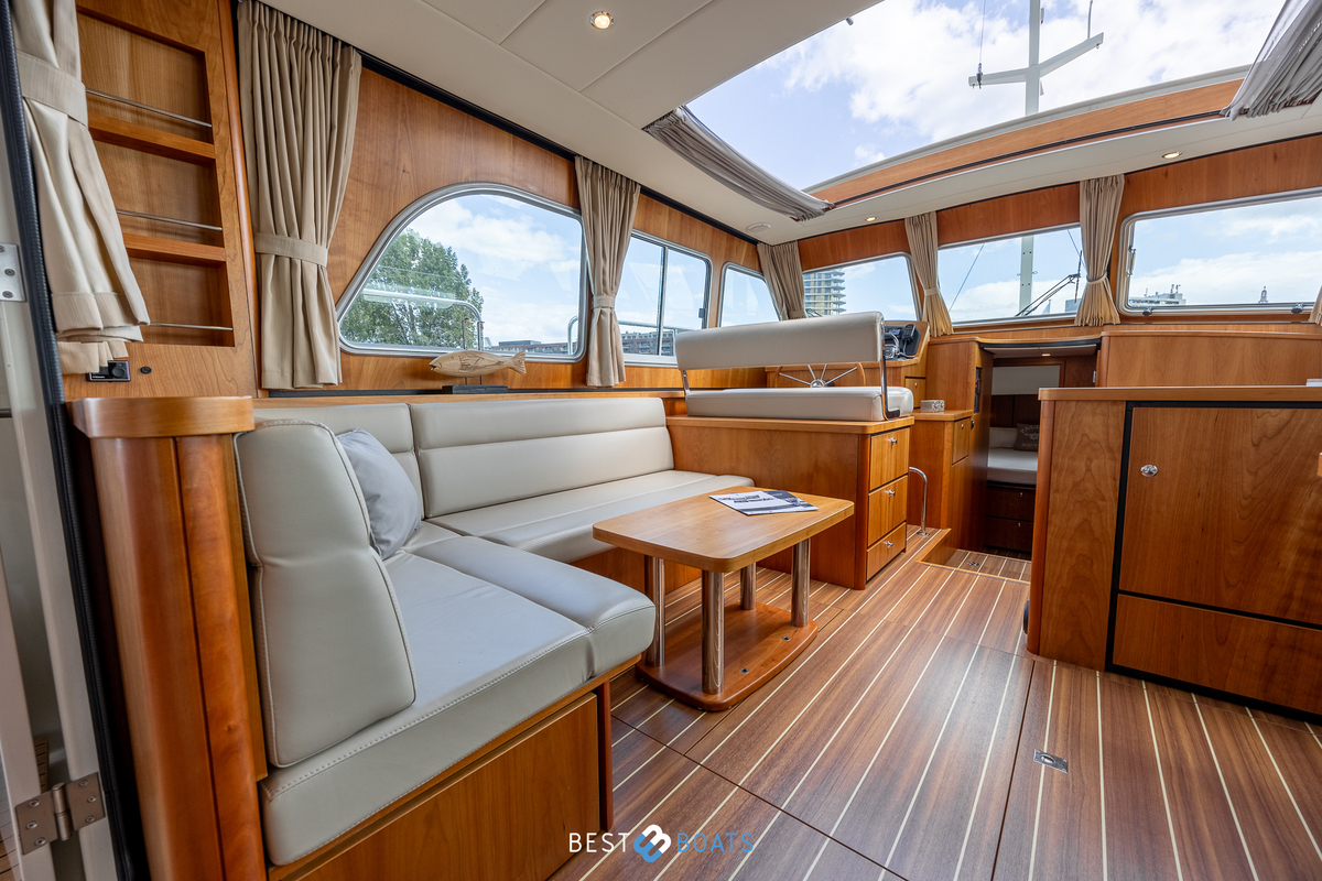 foto: 45 Linssen Grand Sturdy 40.0 Sedan