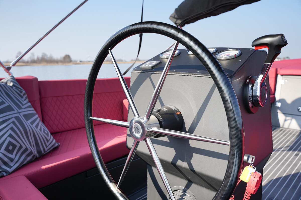 foto: 69 Triple X 800