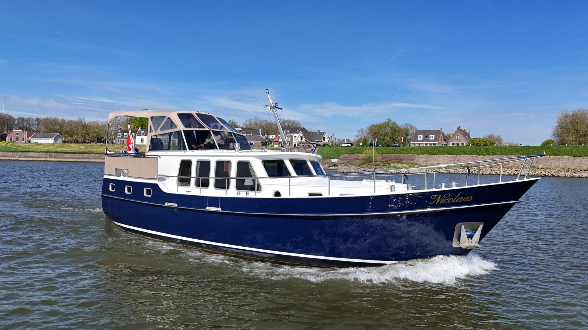 foto: 132 Flevo Flevo Spiegelkotter 12.50 AK Cabrio