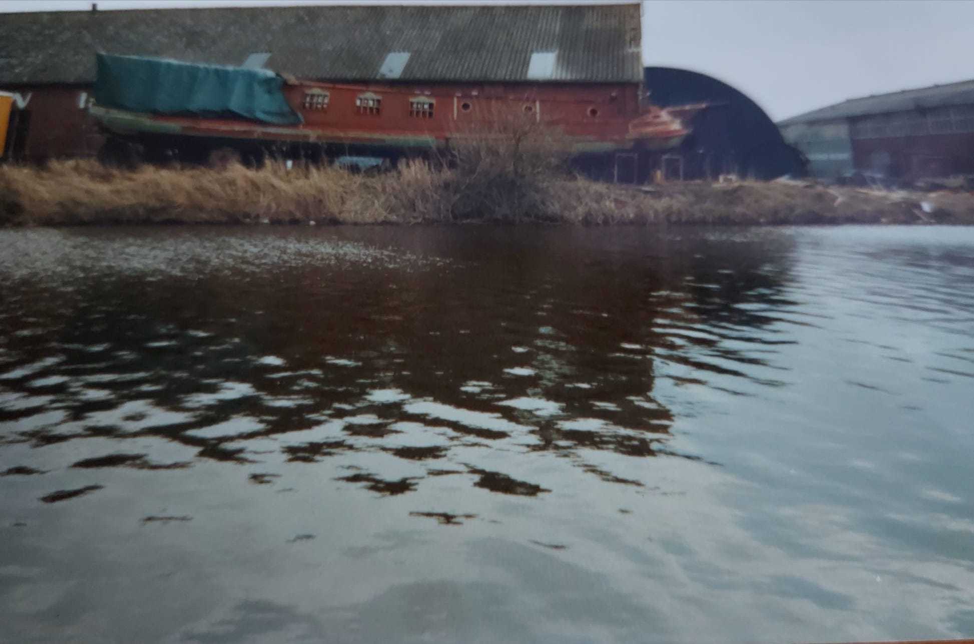 foto: 99 Motorplatbodem Varend Woonschip