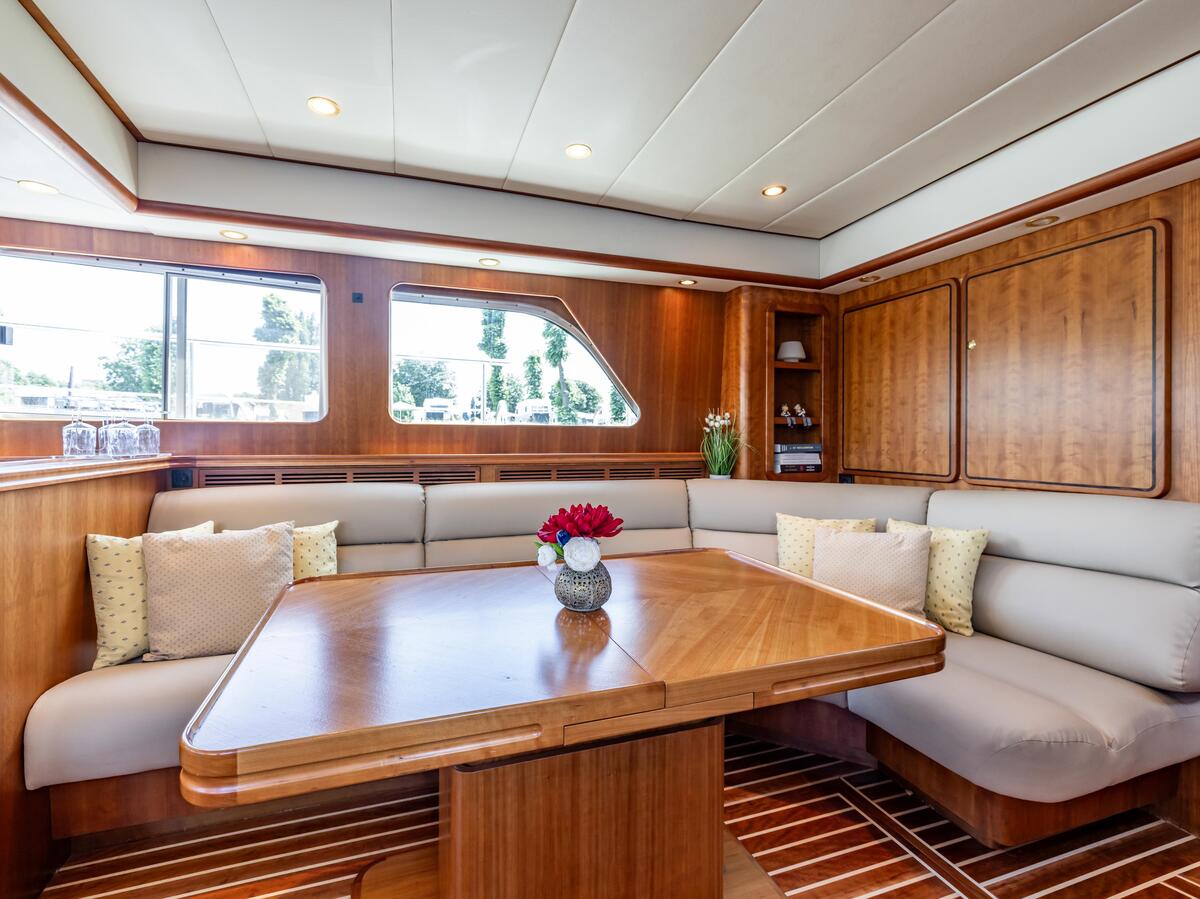 foto: 122 Linssen  Grand Sturdy 500 Variotop