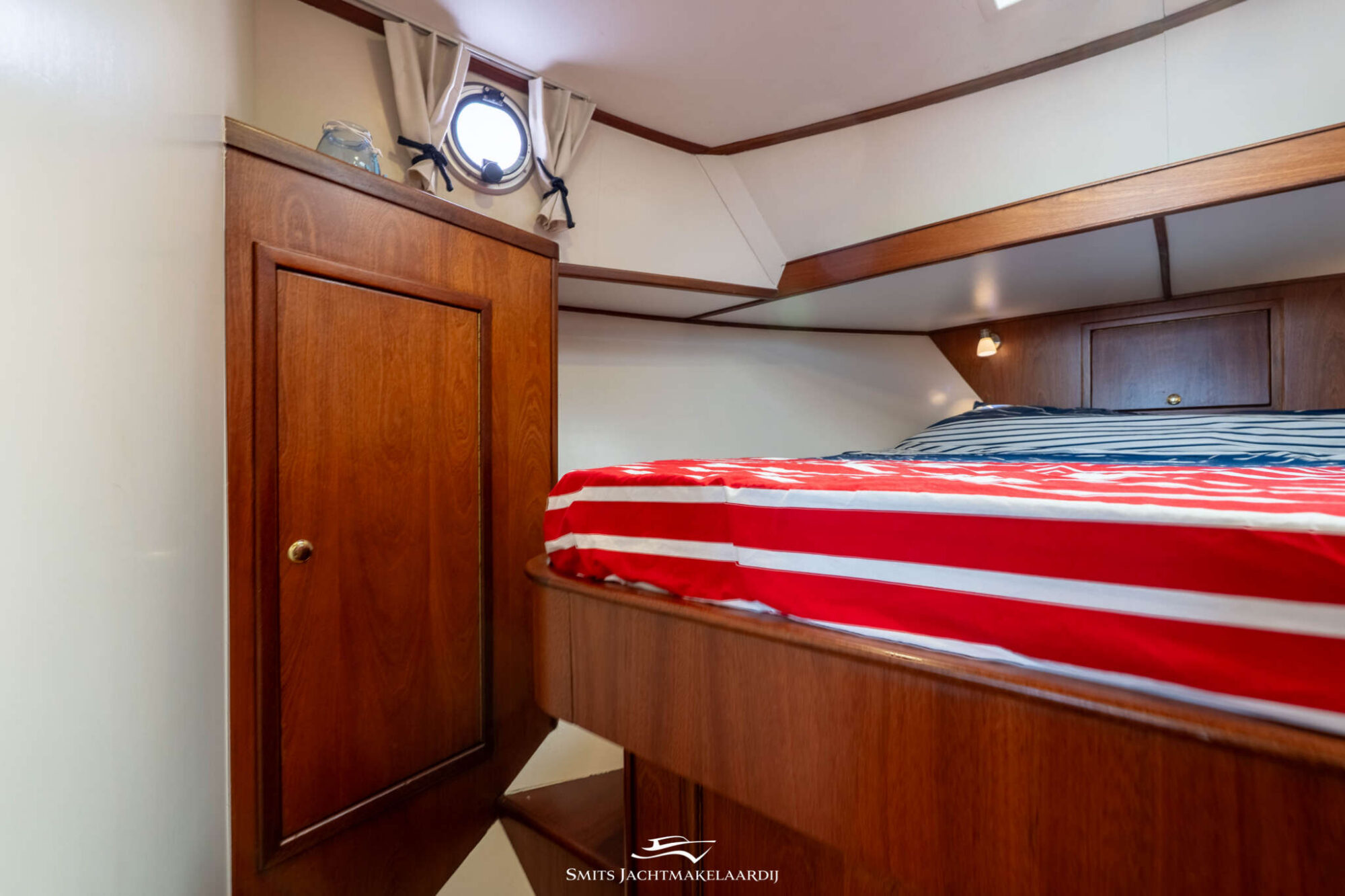 foto: 27 Bach Bach Yacht 35 OK