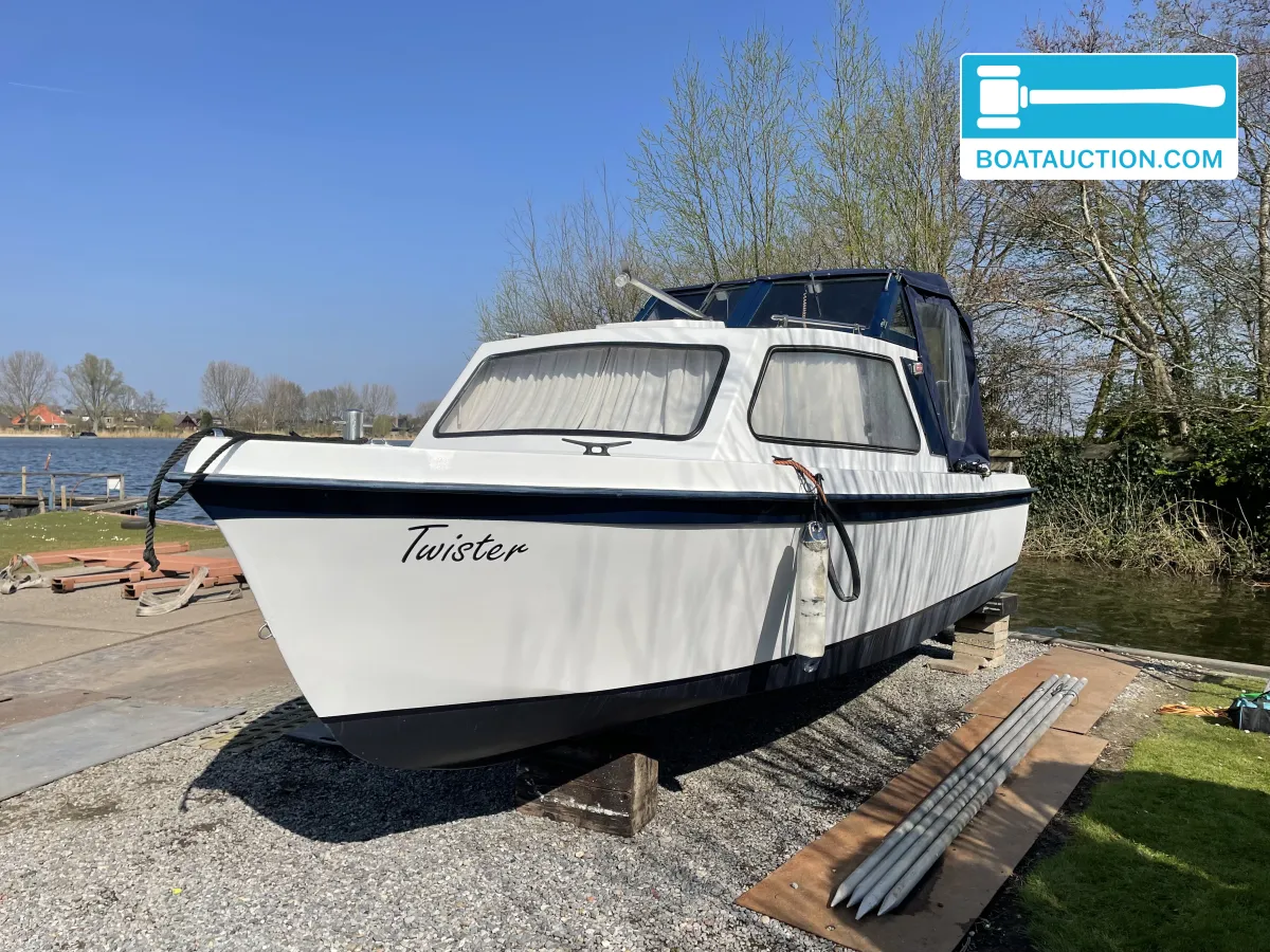 hoofdfoto: 1 Onedin 650