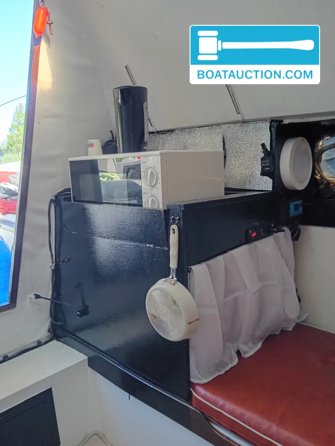 foto: 12 Marine Cox 750