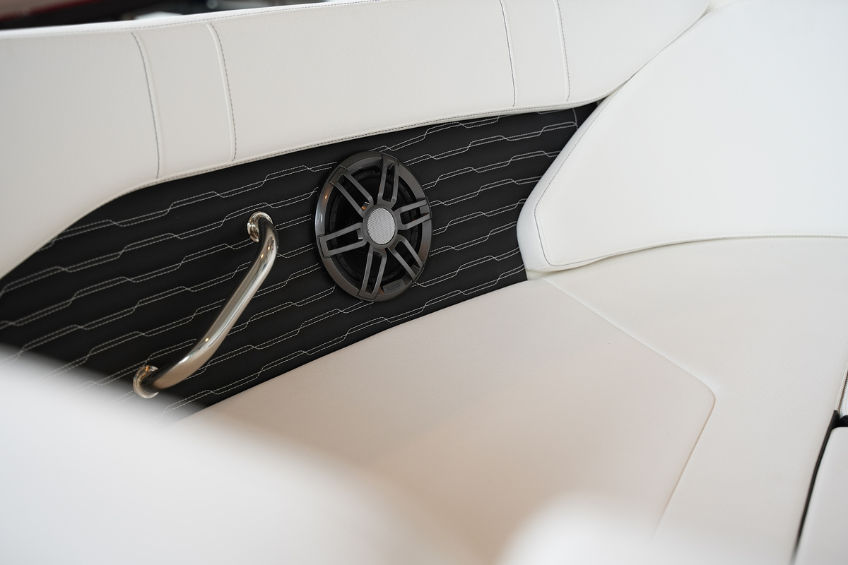 foto: 91 Sea Ray SPX 230 Outboard