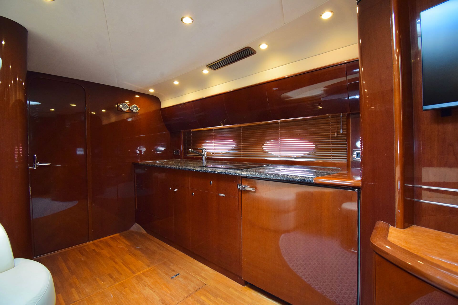 foto: 19 Princess  V58 HT
