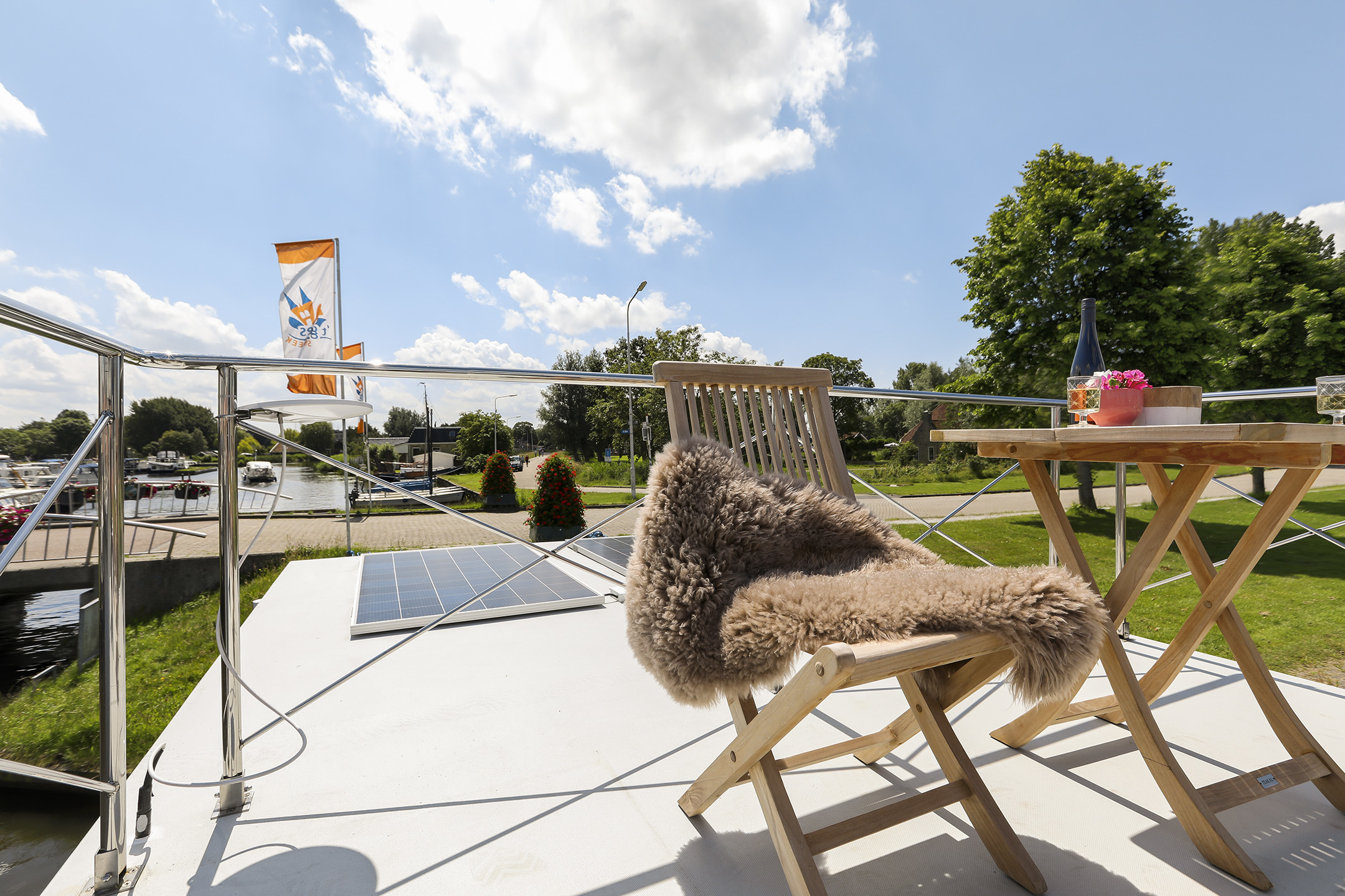 foto: 58 Campi 300 Houseboat