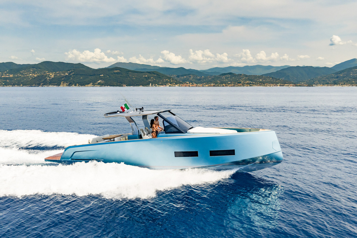 foto: 58 PARDO YACHTS 43  ON STOCK
