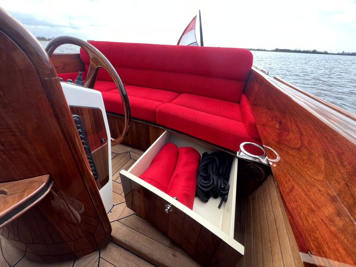 foto: 19 Brandaris  Barkas 850