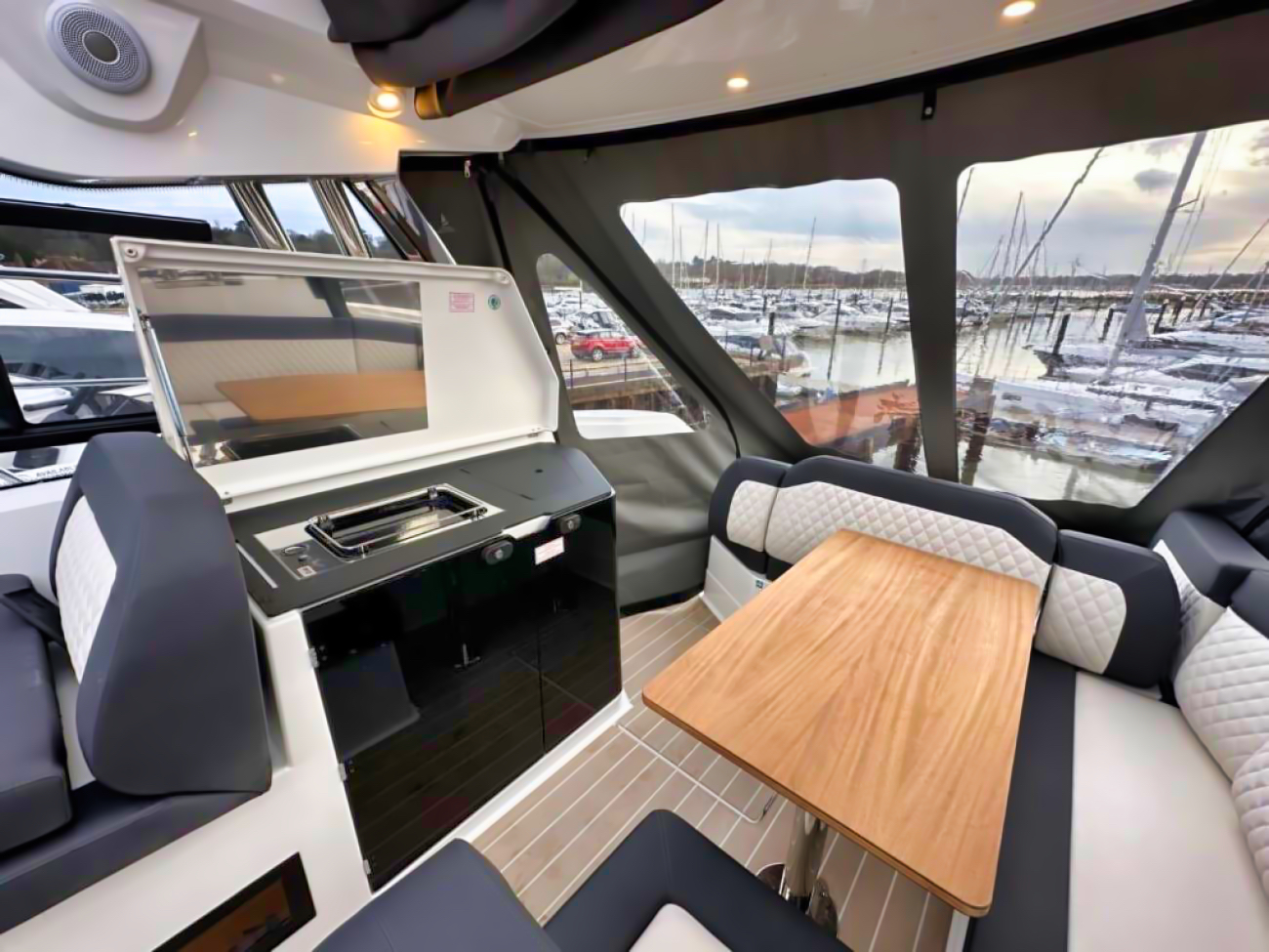 foto: 31 Bavaria Bavaria SR 35 Hardtop