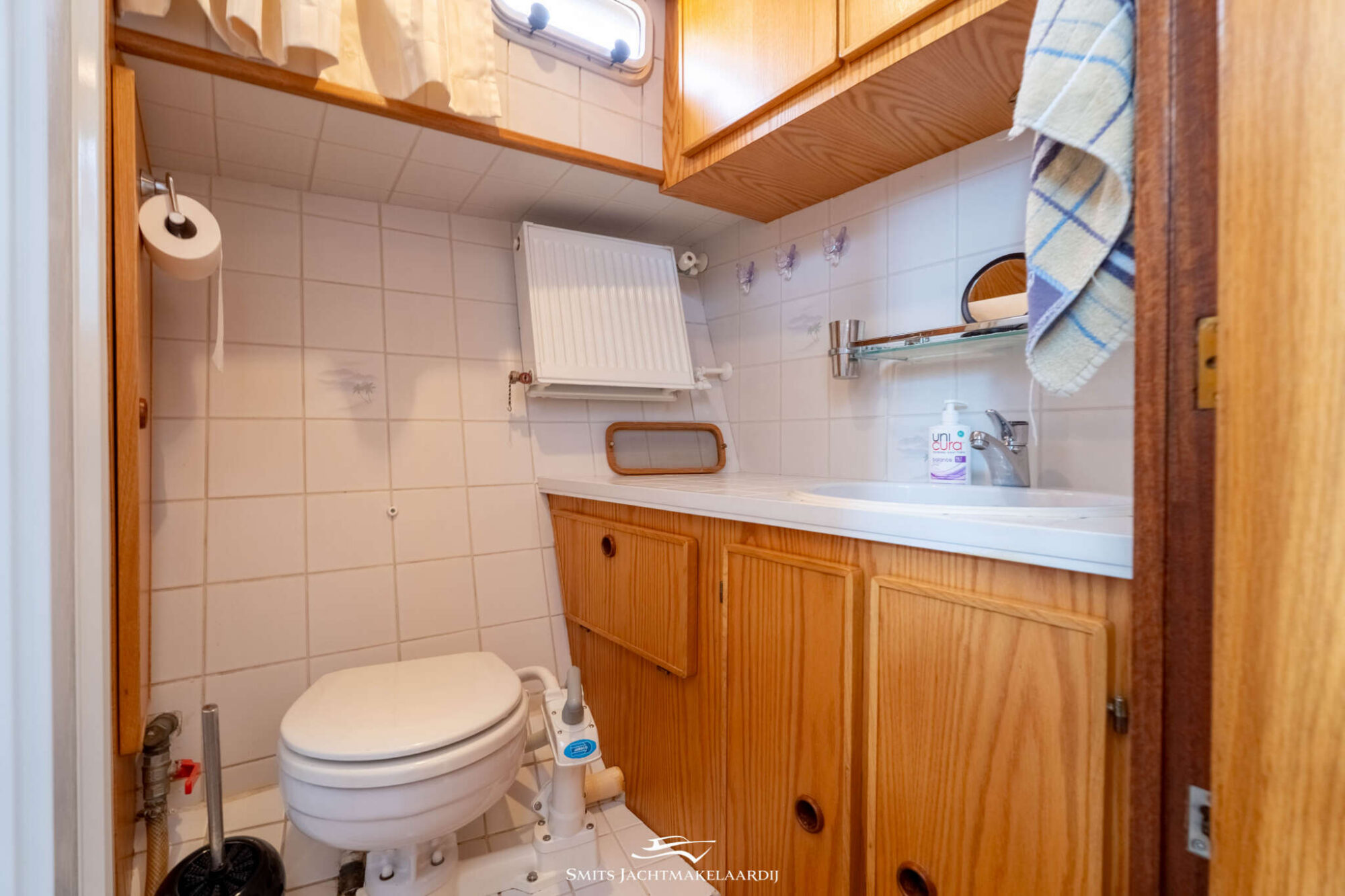 foto: 38 Monty Bank Monty Bank Pi-Ja 42