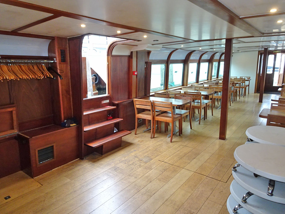 foto: 65 Dagpassagiersschip 152 pers