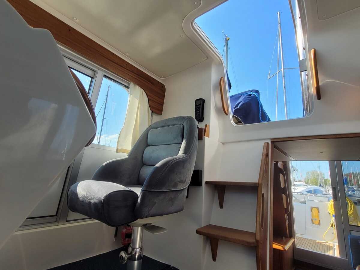 foto: 40 Nimbus 380 Commander
