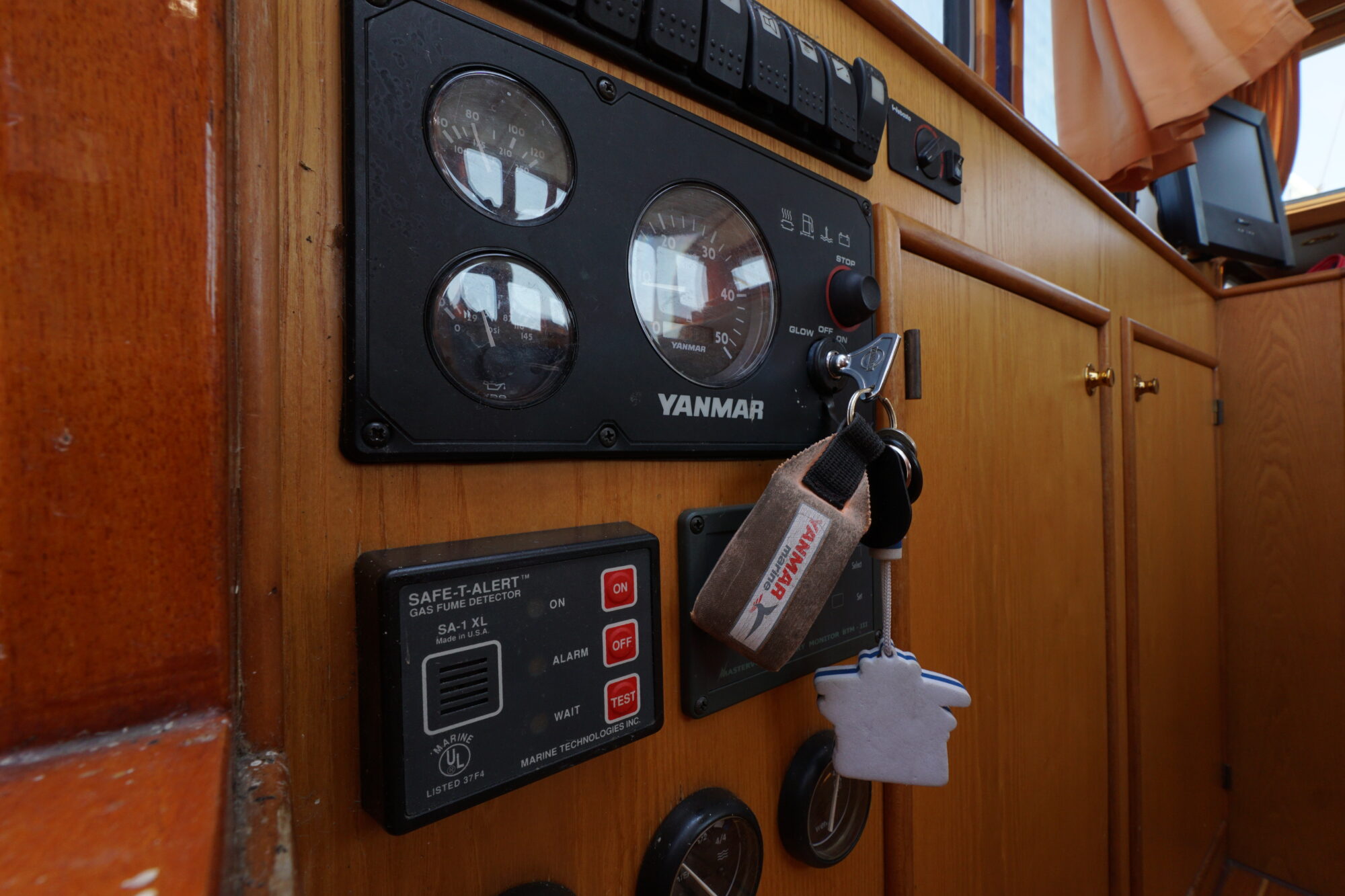 foto: 64 Mooie Nel Mooie Nel 9.50 OK