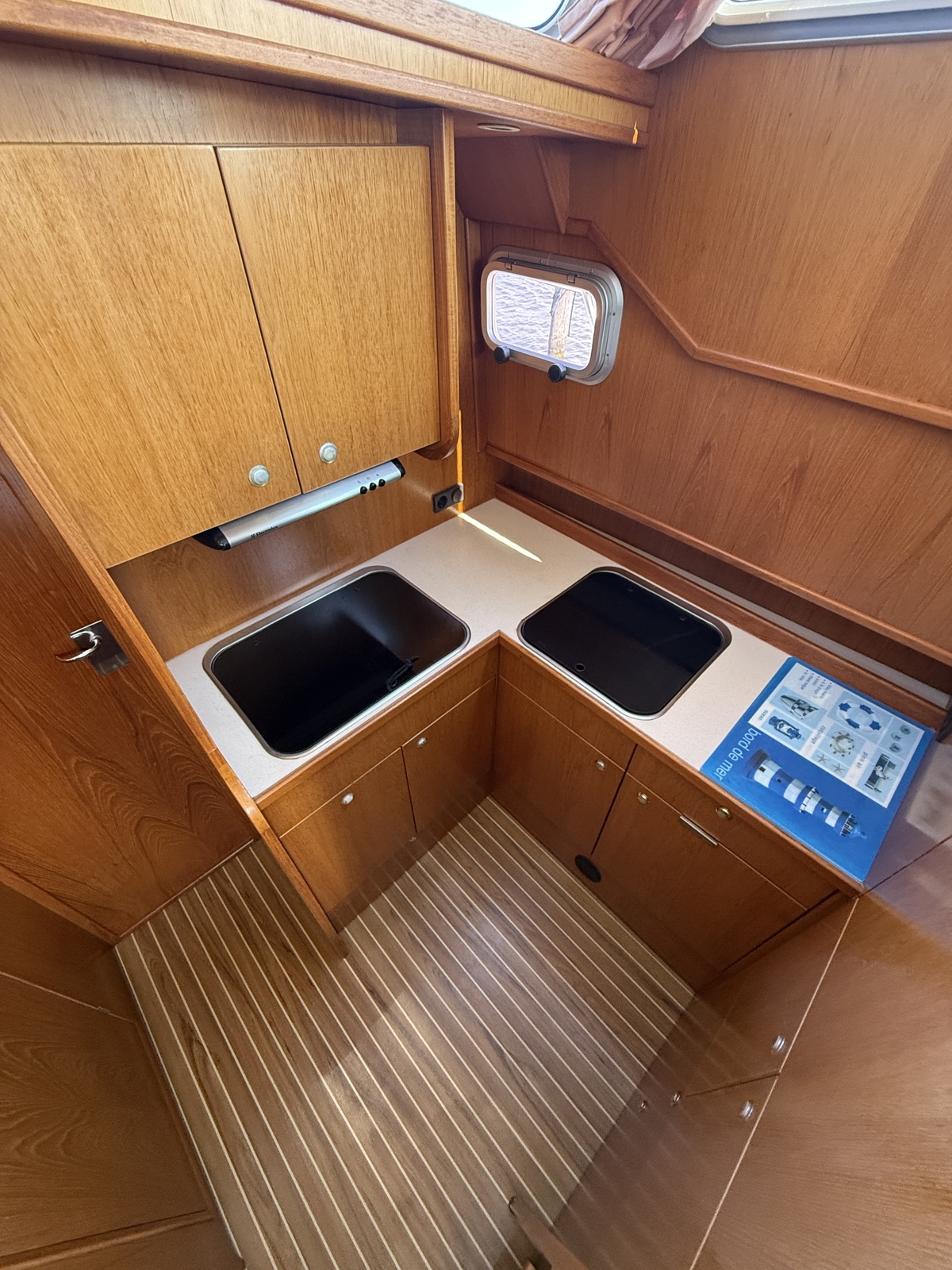 foto: 55 Excellent 1000 Hybride Patrol