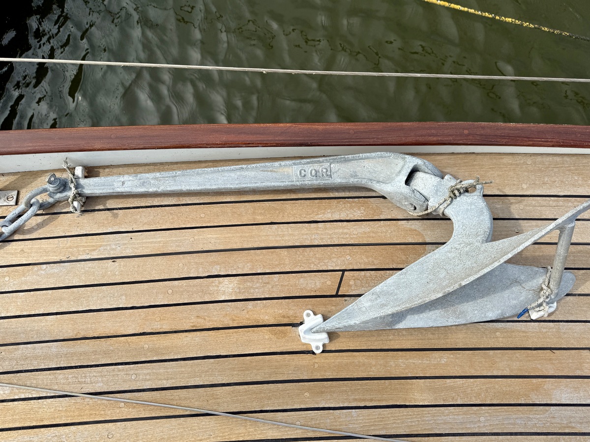 foto: 99 Tradewind 33