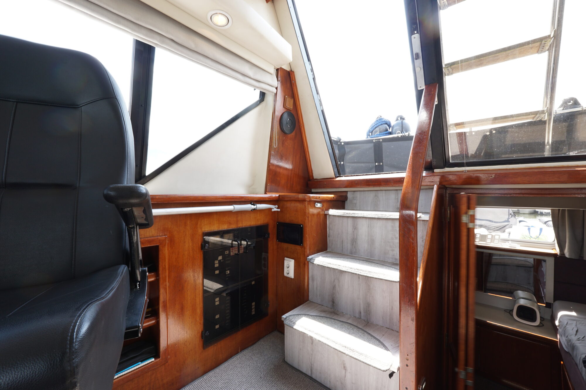 foto: 66 Carver Carver 28 Flybridge