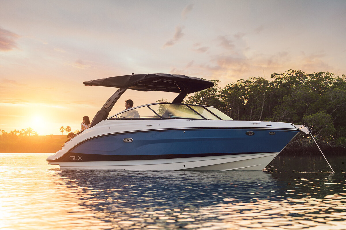 foto: 4 Sea Ray SLX 260