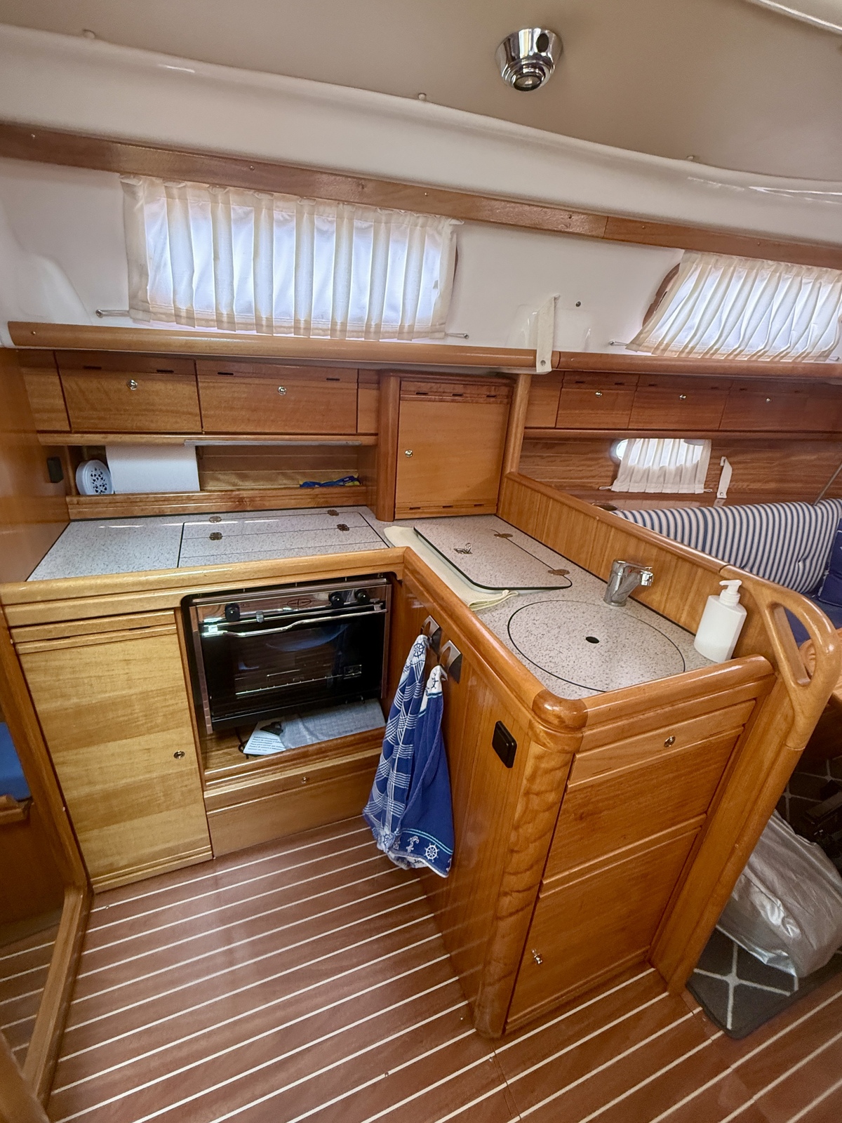 foto: 36 Bavaria  33 Cruiser
