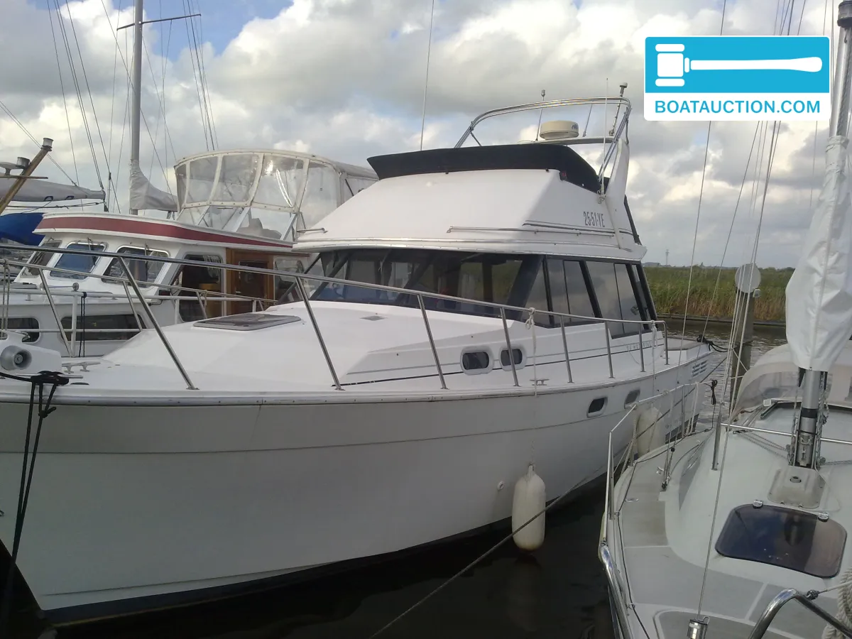 foto: 42 Bayliner 3288