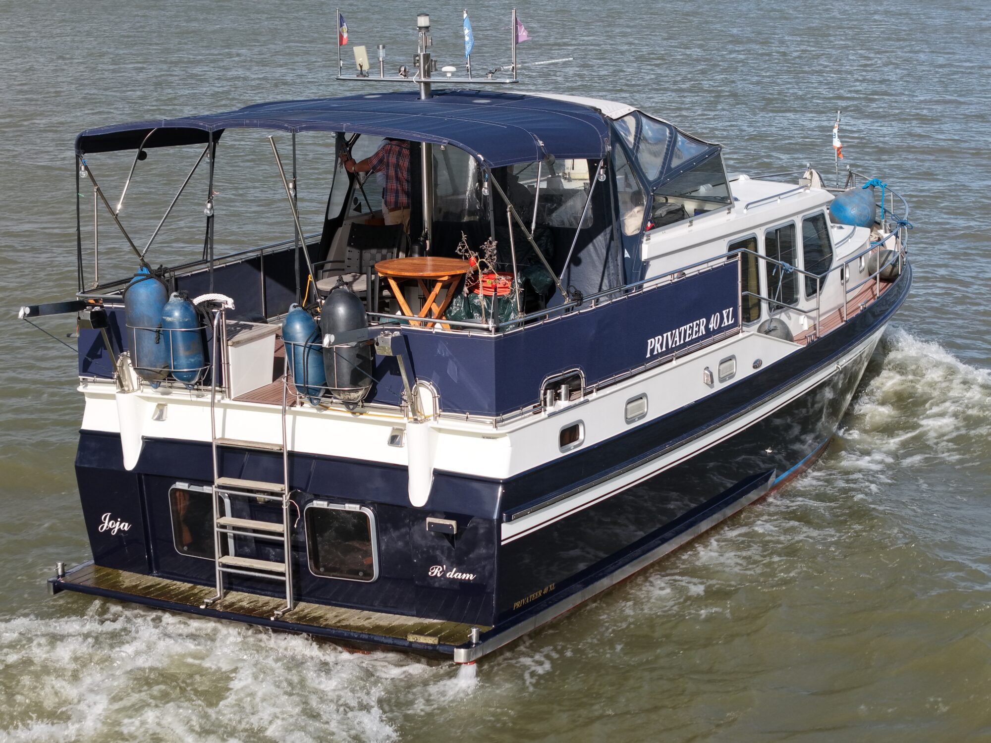 foto: 77 Privateer Privateer 40 XL Cabrio