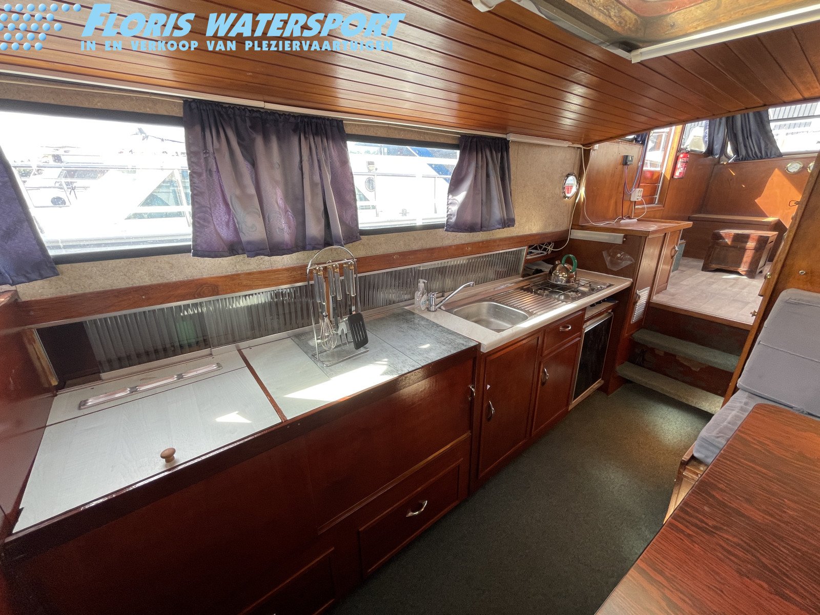 foto: 15 De Ruiter kruiser 1100