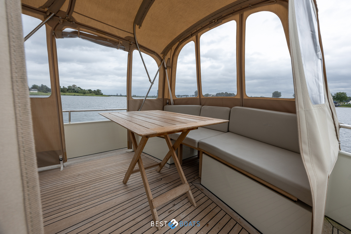 foto: 45 Linssen Grand Sturdy 35.0 AC INTERO