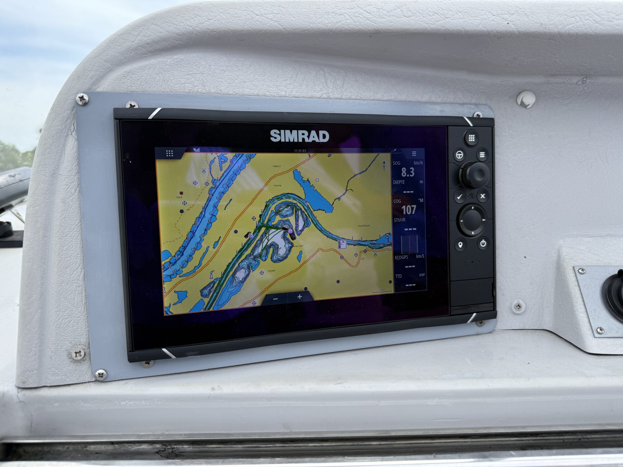 foto: 105 Sealine Sealine 328 Sport Bridge