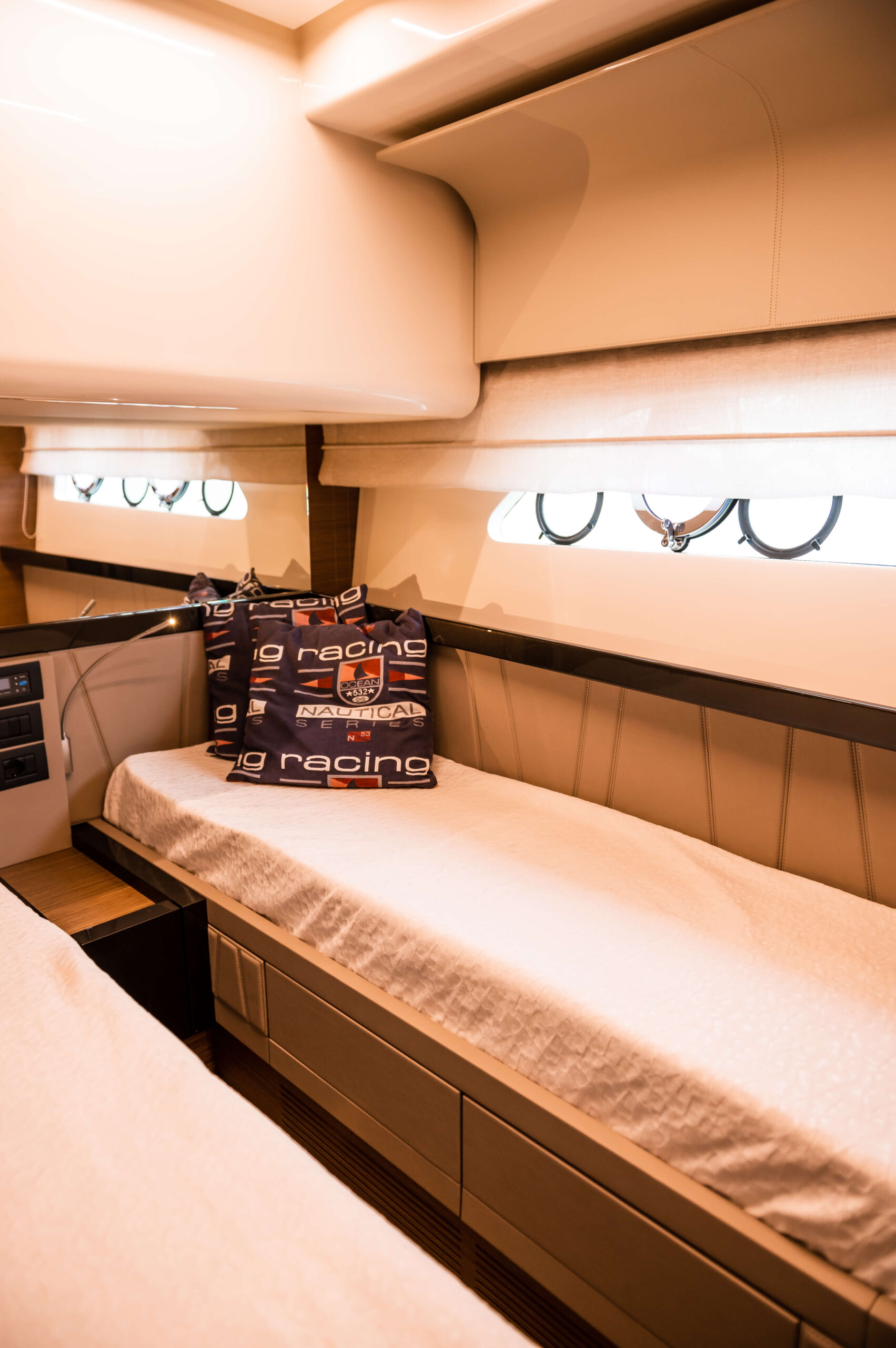 foto: 64 Ferretti Yachts 550 #05