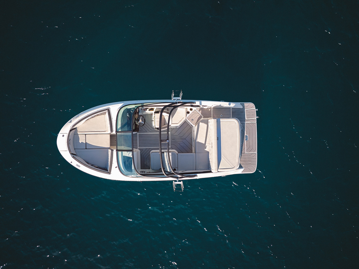 foto: 69 Sea Ray SPX 210  