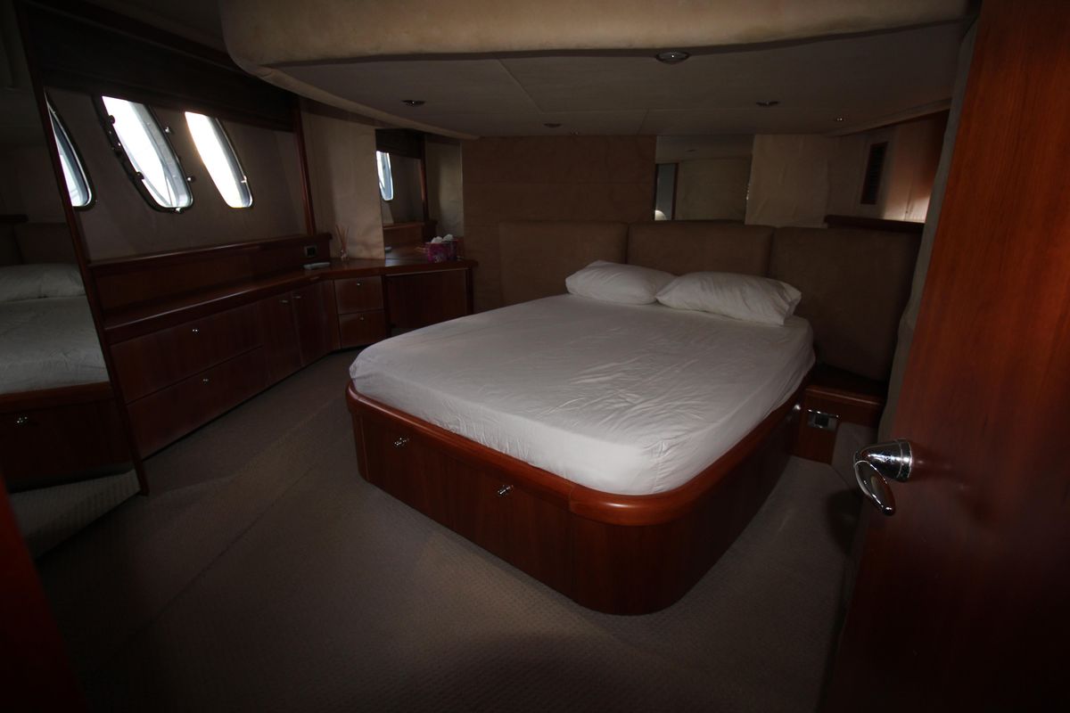 foto: 32 Sunseeker Manhatten 50