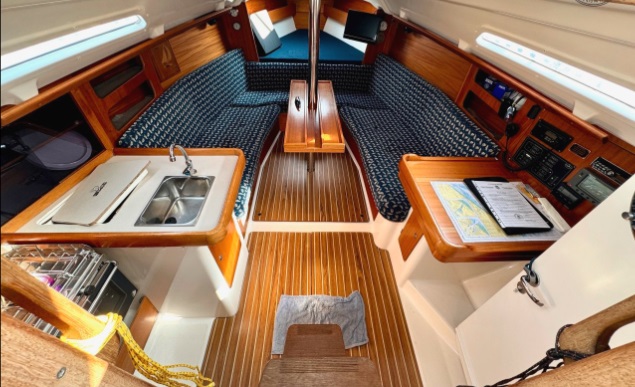 foto: 5 Dufour  30 CLASSIC 