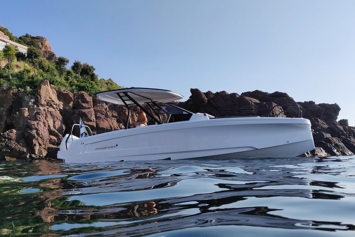 foto: 75 Axopar 25 Cross Bow & Cross Top