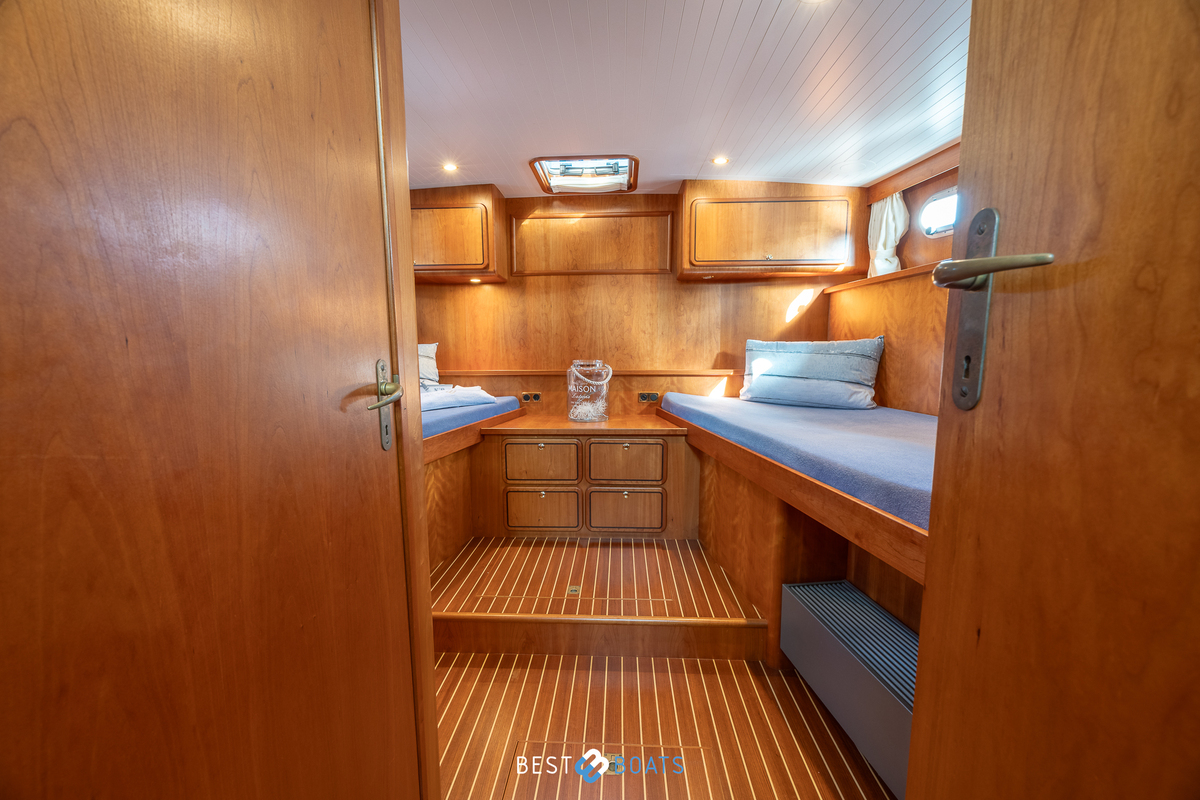 foto: 45 Linssen  Grand Sturdy 410 AC 