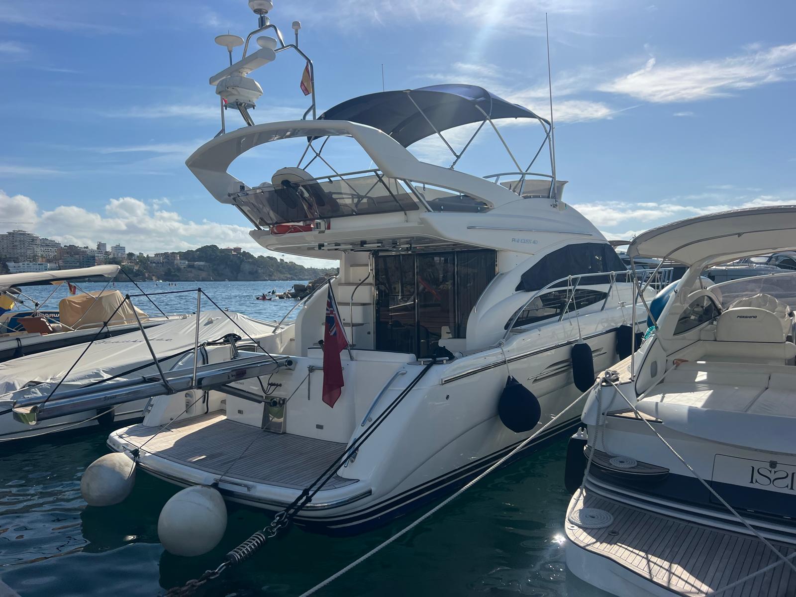 foto: 28 Princess  42 Fly