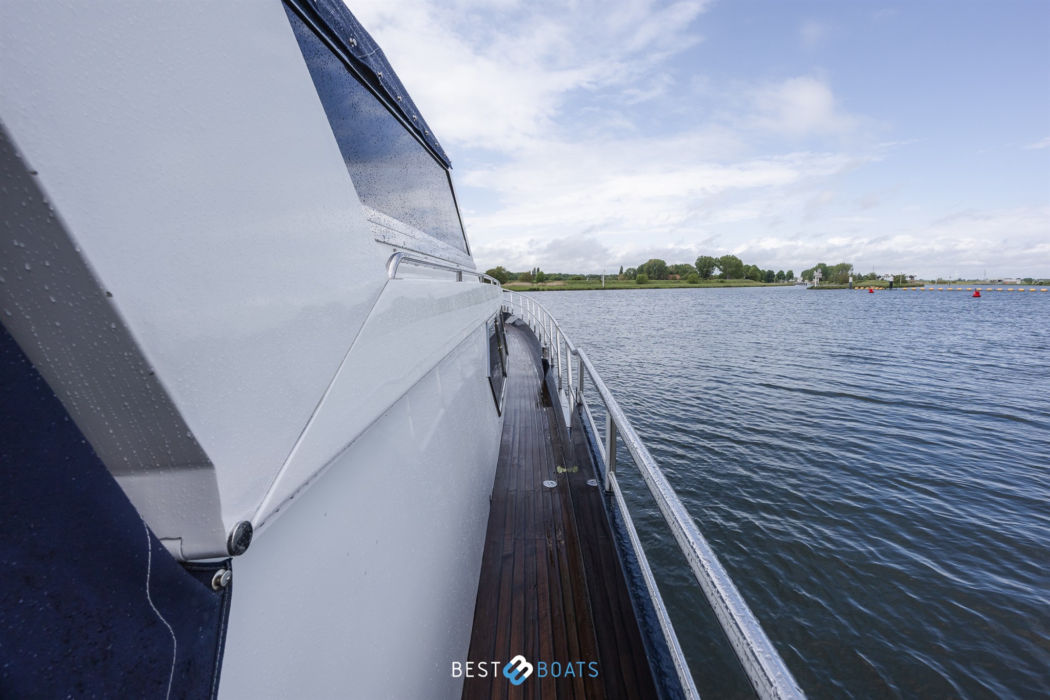 foto: 53 Wim Van Der Valk Continental 1700