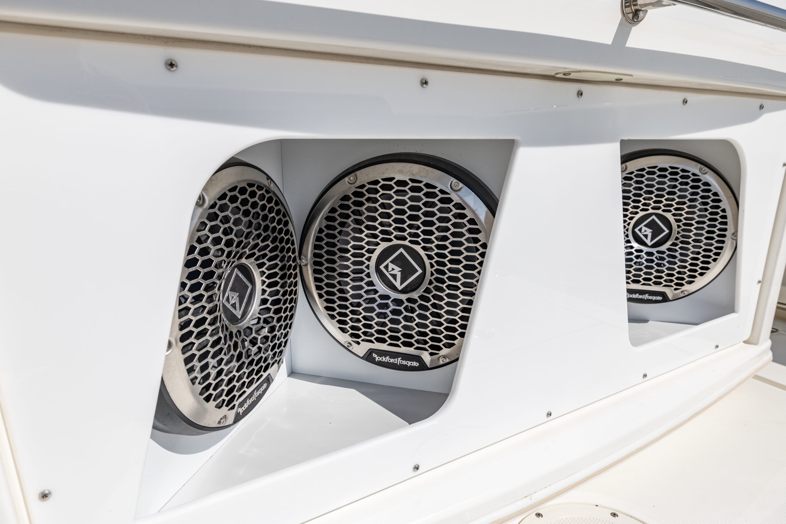 foto: 88 Boston Whaler 370 Outrage